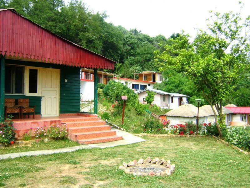 Blossom Resort Kasauli Exterior photo